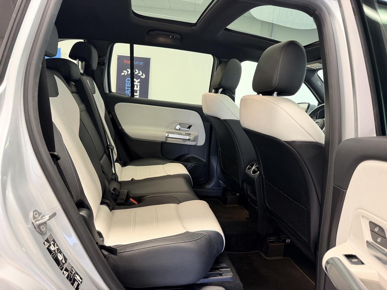 Mercedes-Benz GLB  2021