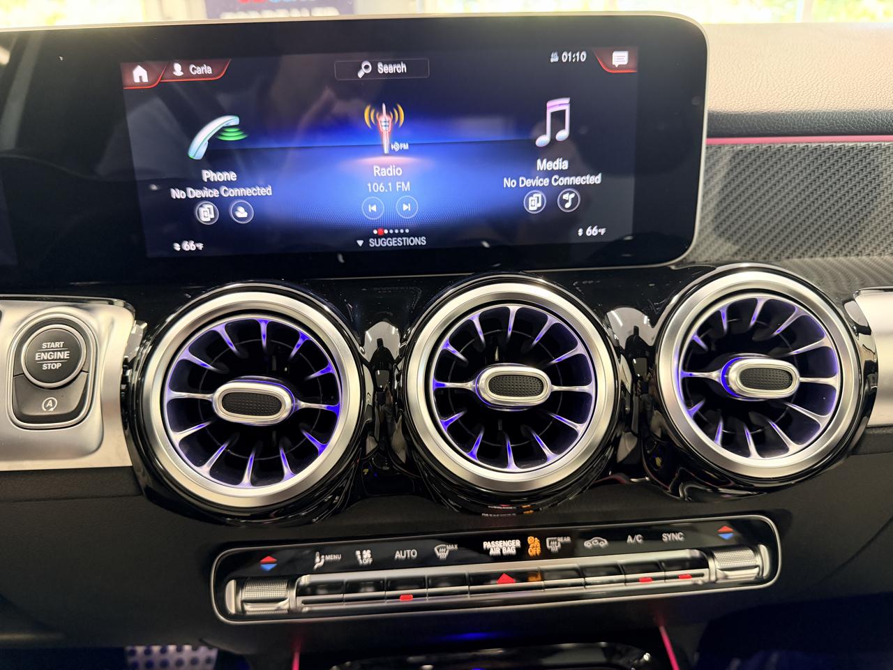 Mercedes-Benz GLB  2021