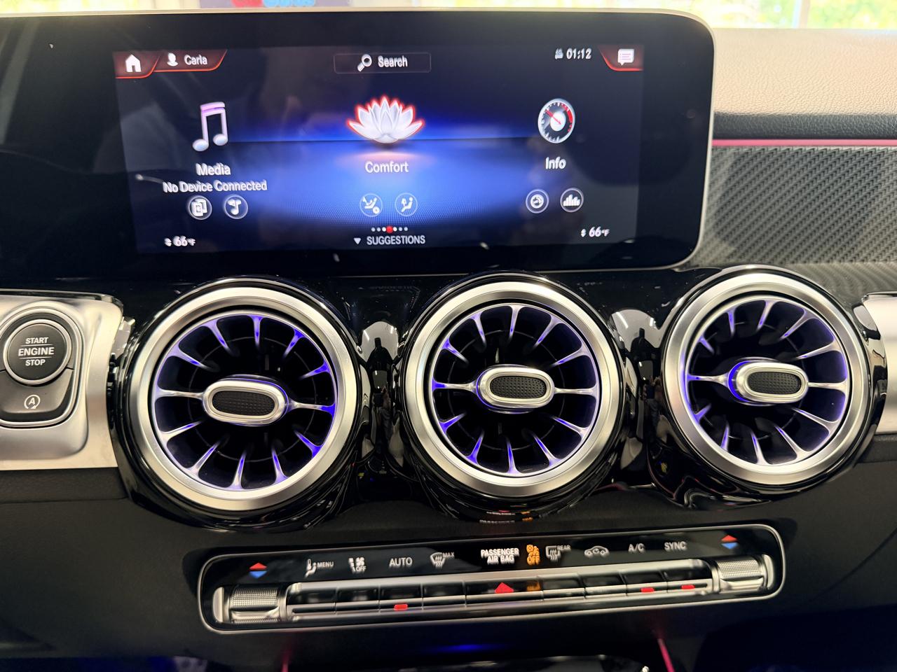 Mercedes-Benz GLB  2021