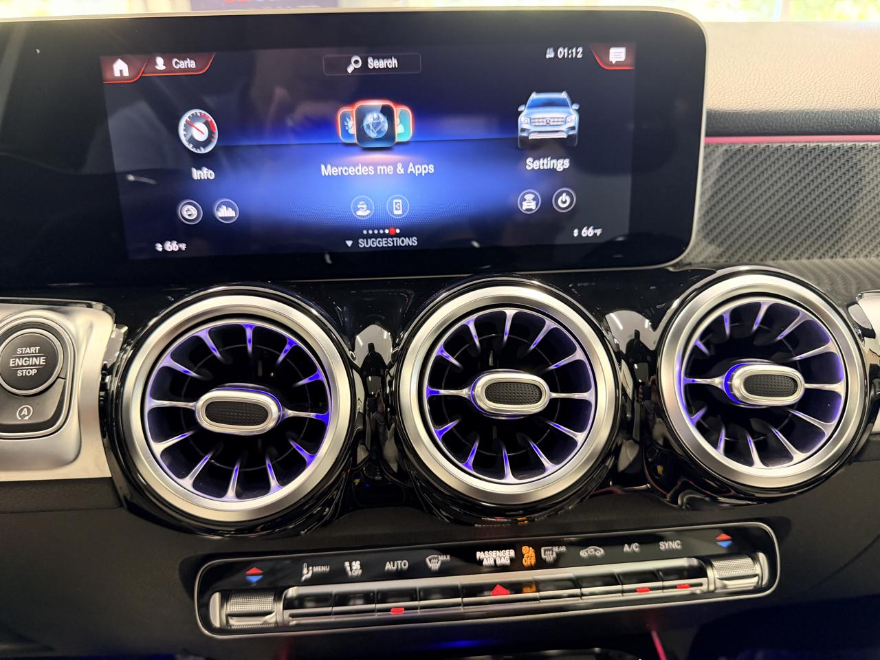 Mercedes-Benz GLB  2021