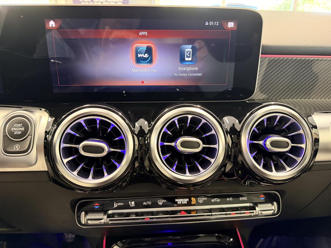 Mercedes-Benz GLB  2021