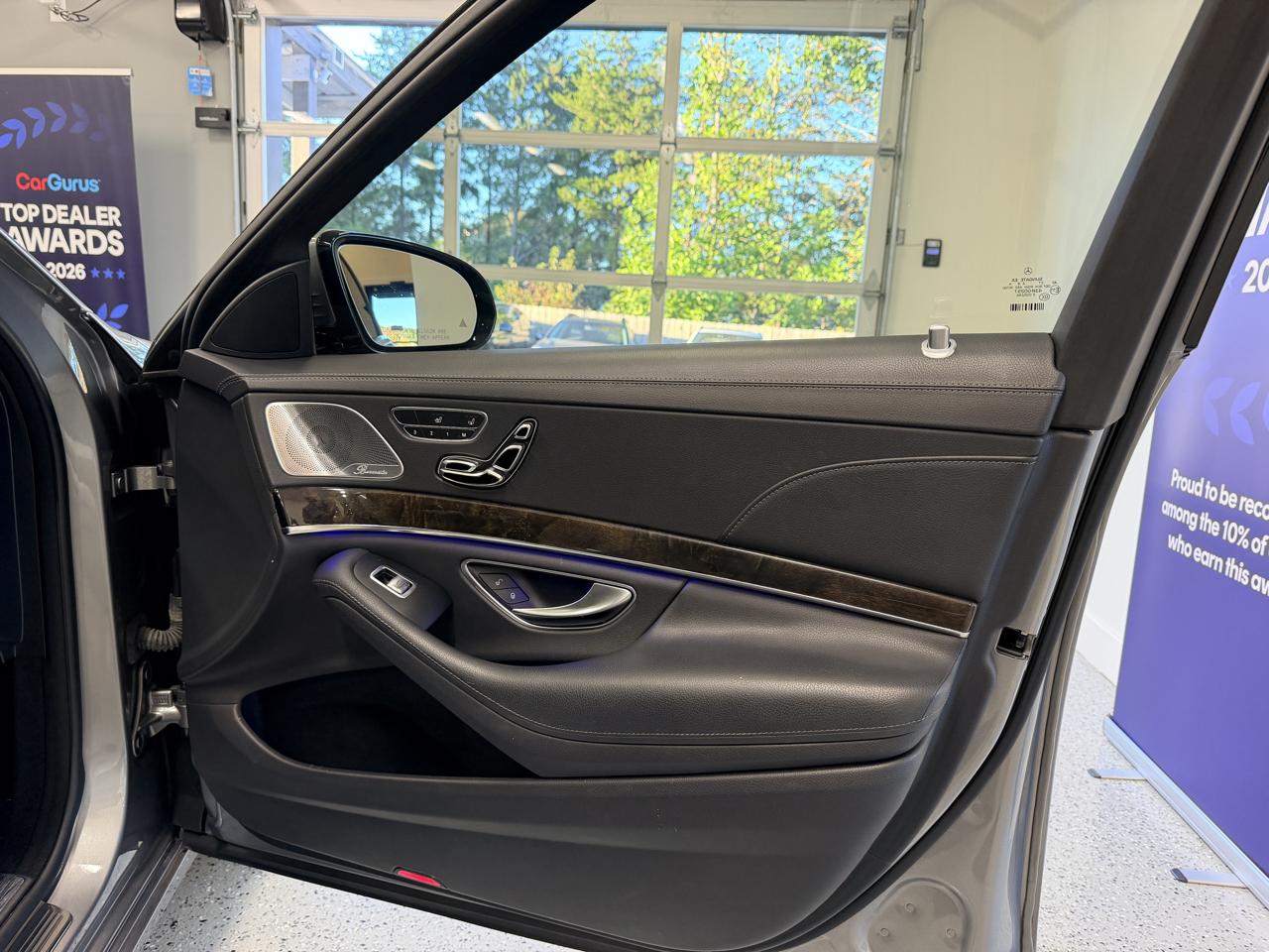 Mercedes-Benz S-Class  2015