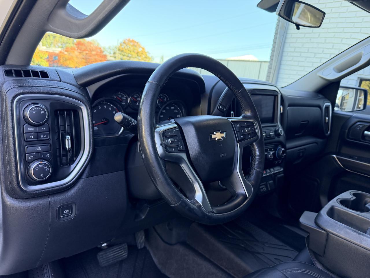 Chevrolet Silverado 1500 4WD Crew Cab 147" LT 2019