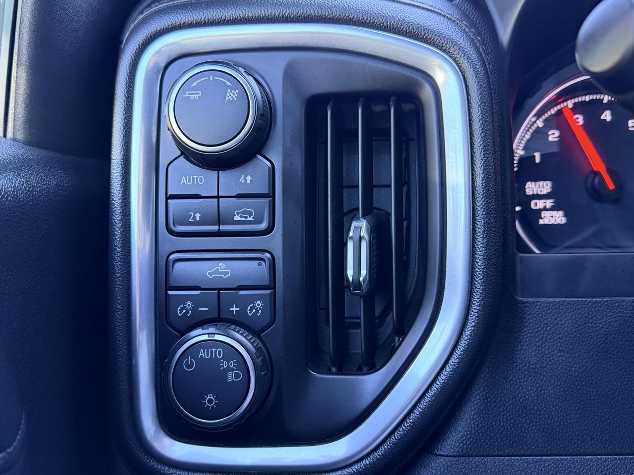 Chevrolet Silverado 1500 4WD Crew Cab 147" LT 2019