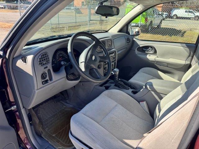 Chevrolet TrailBlazer LS 2WD 2006