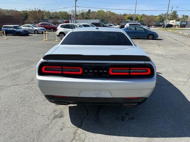 Dodge Challenger SXT 2019