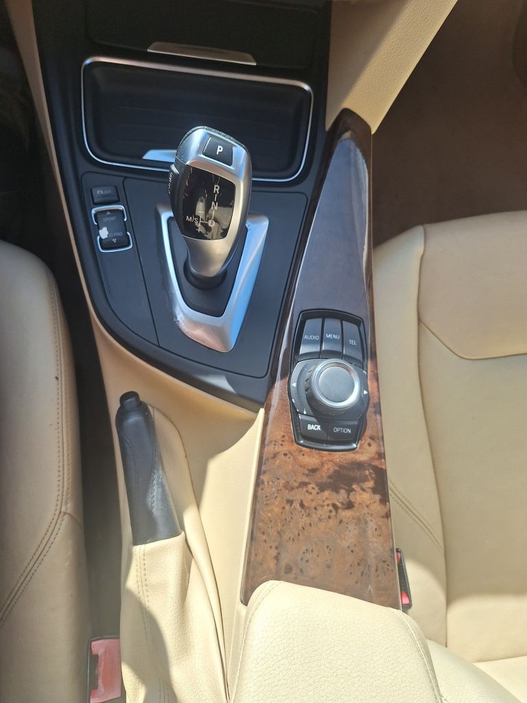 BMW 3-Series 328i Sedan 2013