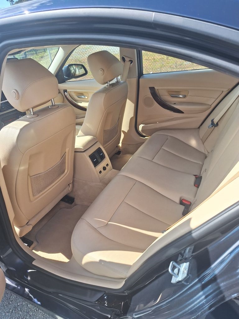 BMW 3-Series 328i Sedan 2013