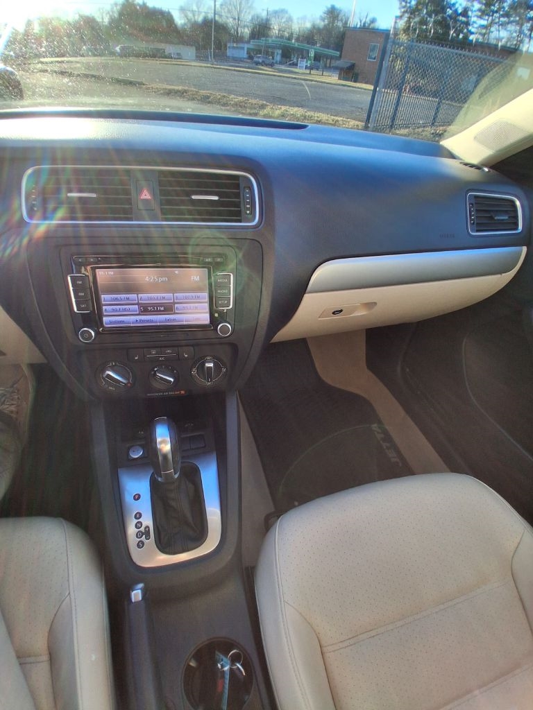 Volkswagen Jetta SE 2014