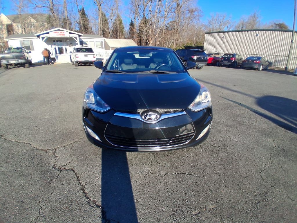 Hyundai Veloster Base 6MT 2015