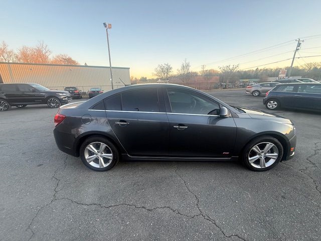 Chevrolet Cruze 2LT Auto 2013