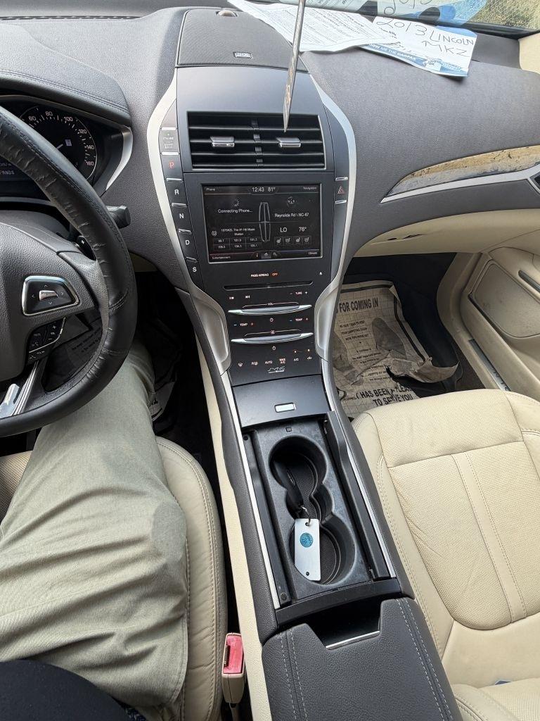 Lincoln MKZ AWD 2013