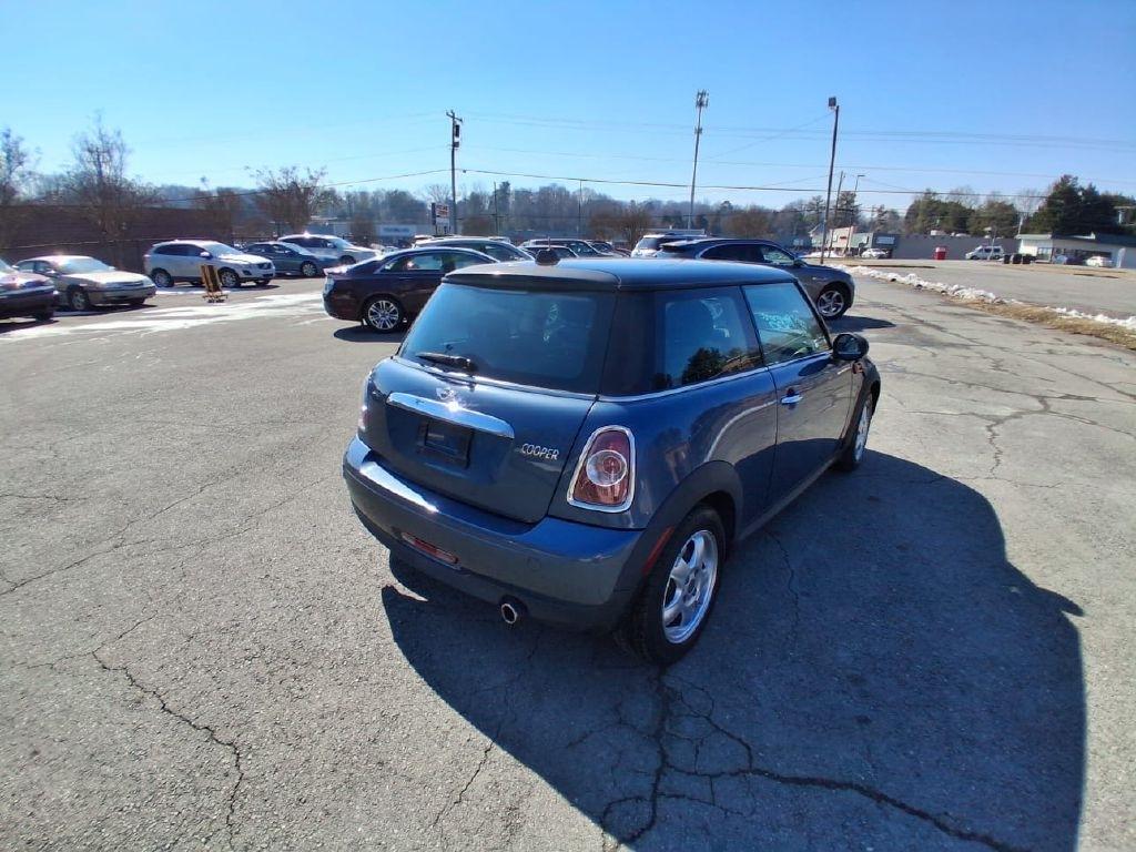 MINI Cooper Base 2011