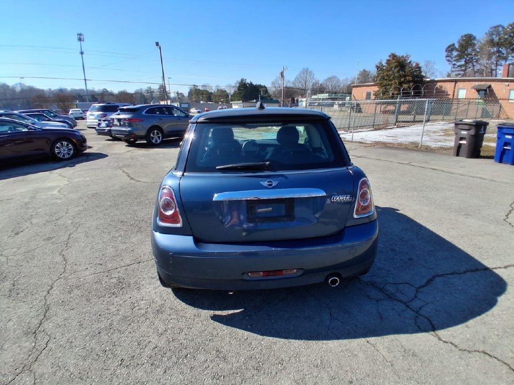 MINI Cooper Base 2011