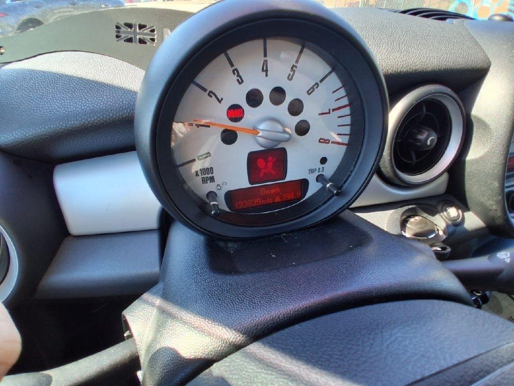 MINI Cooper Base 2011