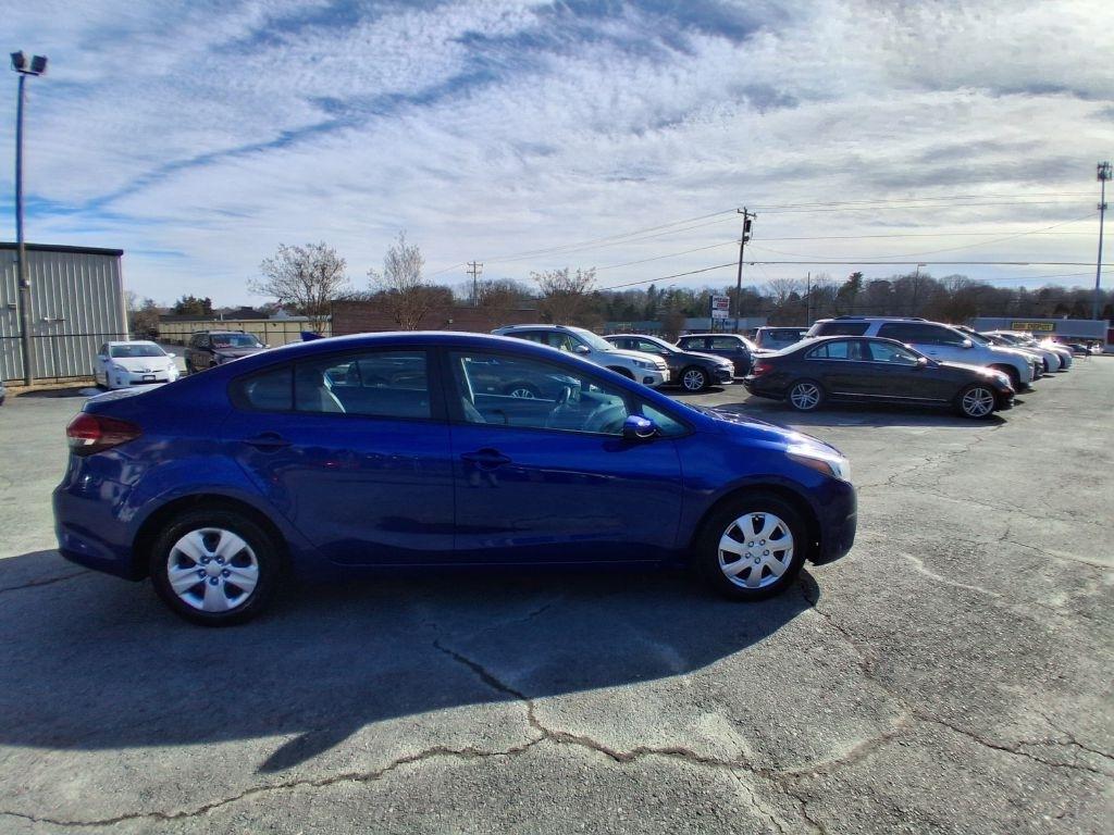 Kia Forte LX 6A 2017