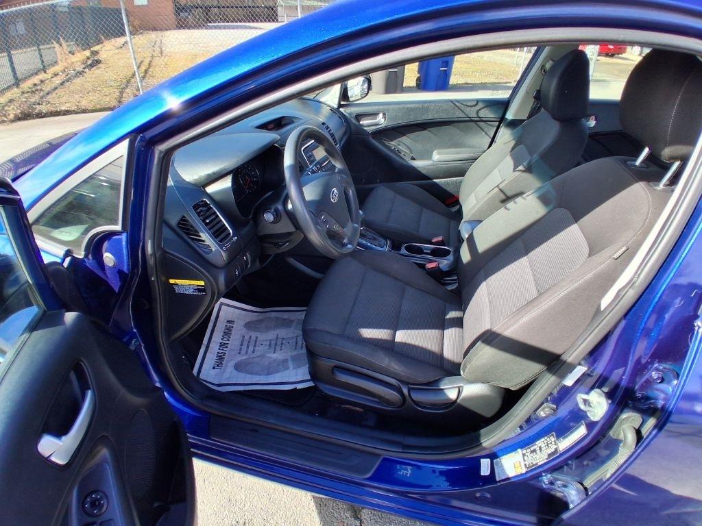 Kia Forte LX 6A 2017