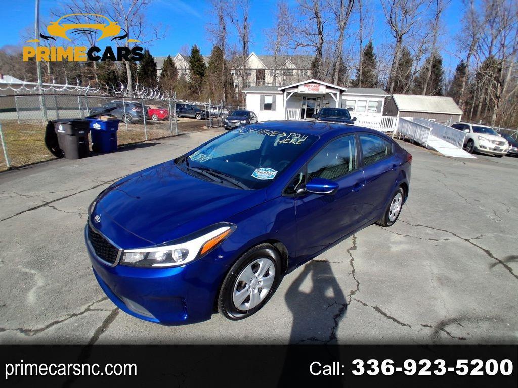2017 Kia Forte LX 6A