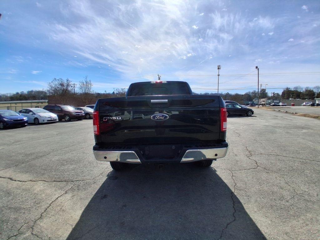 Ford F-150 XL SuperCrew 5.5-ft. Bed 4WD 2015