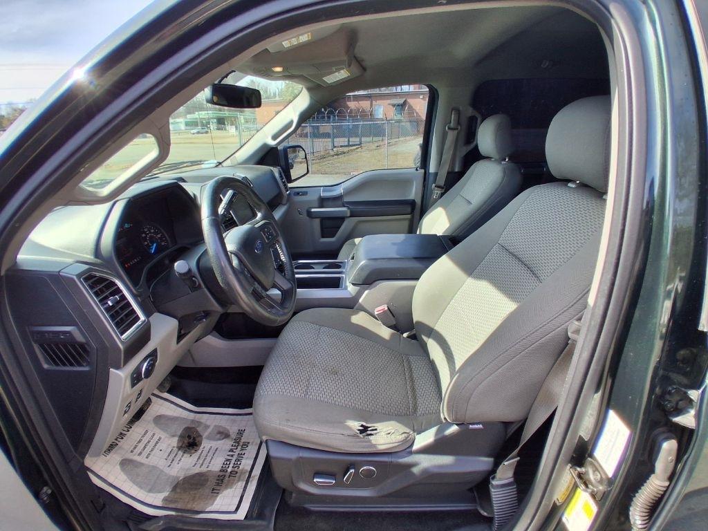Ford F-150 XL SuperCrew 5.5-ft. Bed 4WD 2015