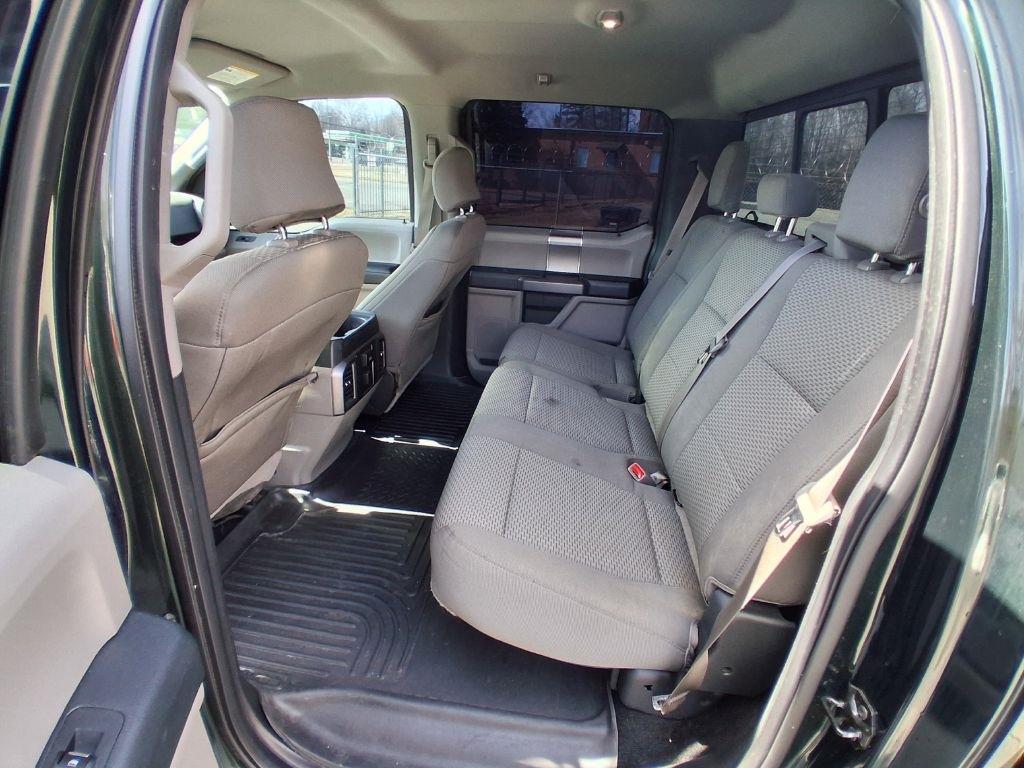 Ford F-150 XL SuperCrew 5.5-ft. Bed 4WD 2015