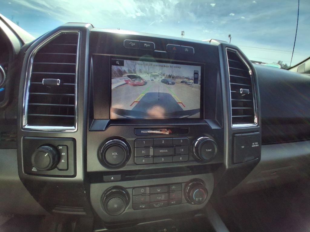 Ford F-150 XL SuperCrew 5.5-ft. Bed 4WD 2015