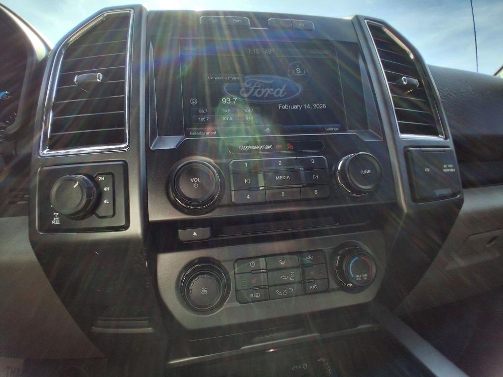 Ford F-150 XL SuperCrew 5.5-ft. Bed 4WD 2015