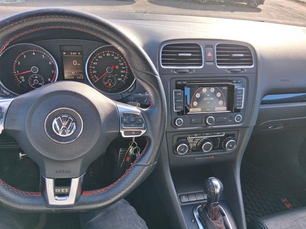 Volkswagen GTI Drivers Edition 4-Door 2014