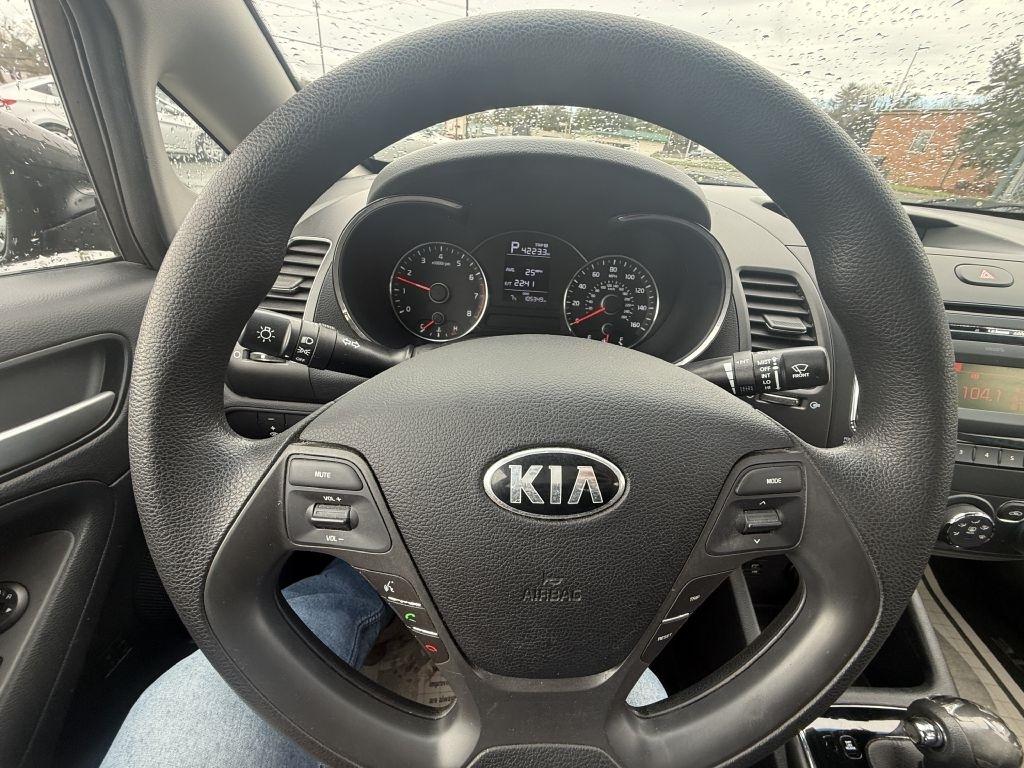 Kia Forte LX 6A 2017