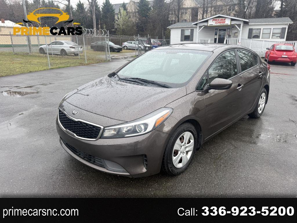 2017 Kia Forte LX 6A