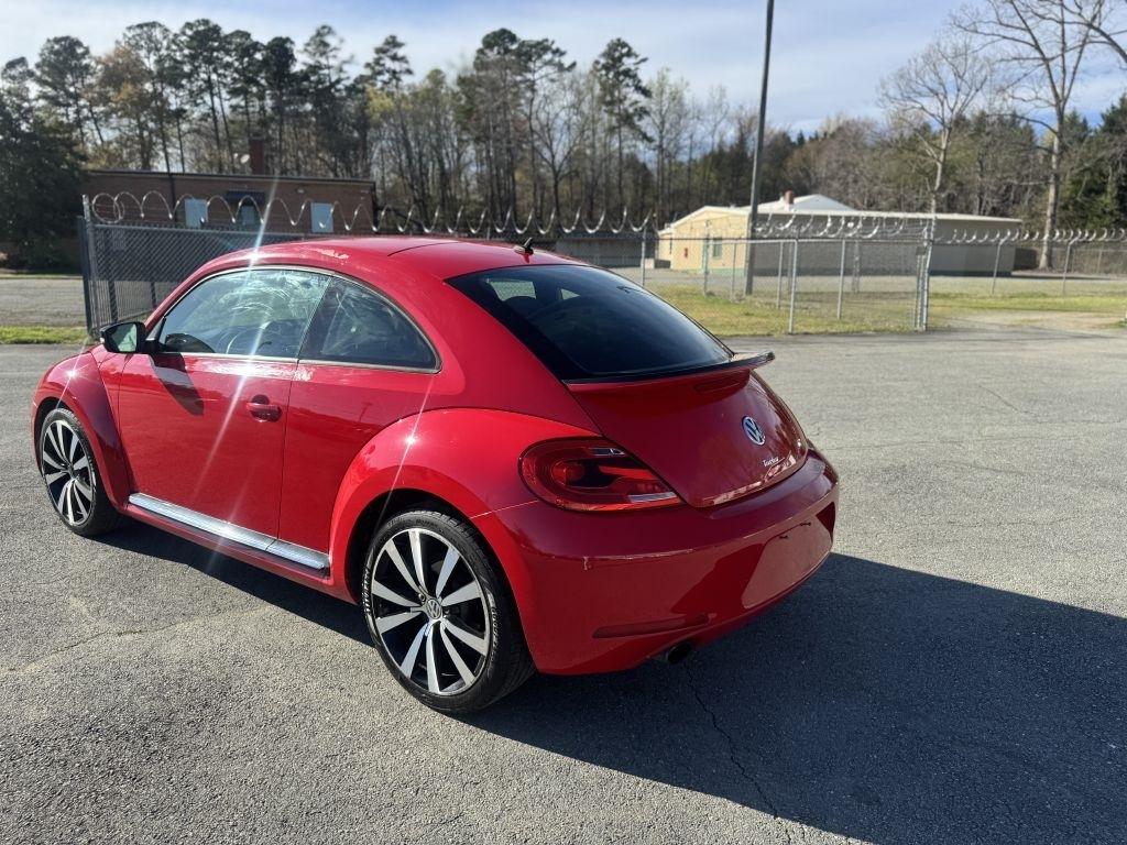 Volkswagen Beetle  2012