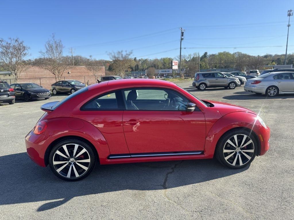 Volkswagen Beetle  2012
