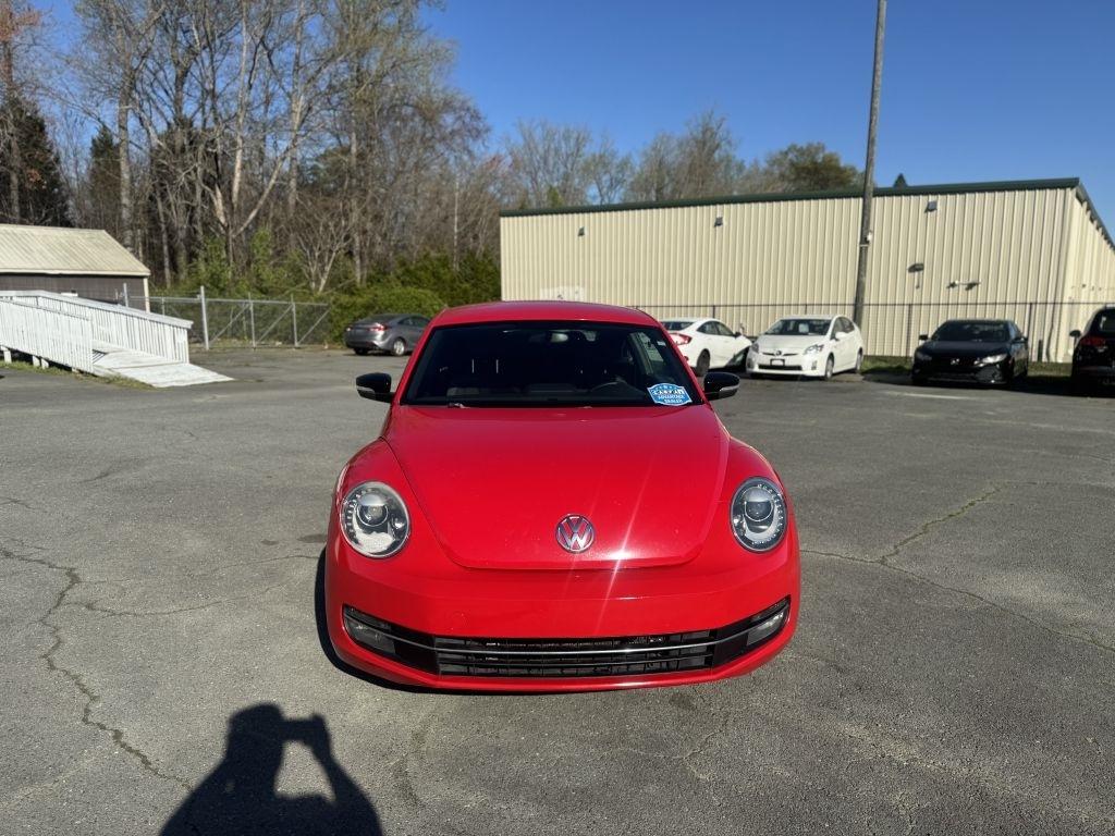 Volkswagen Beetle  2012