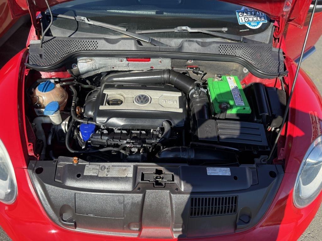 Volkswagen Beetle  2012