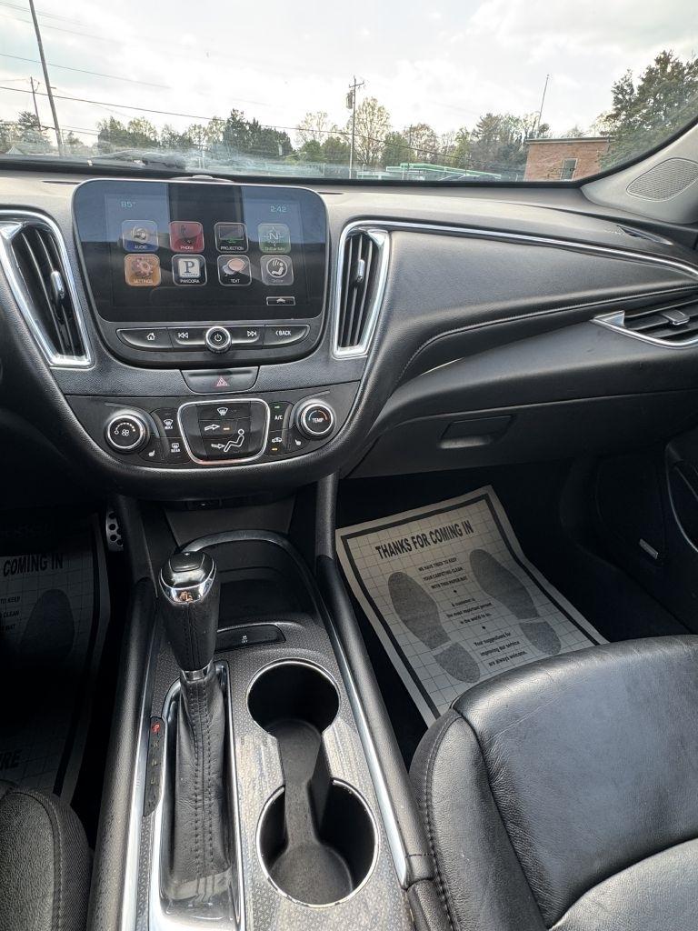 Chevrolet Malibu  2016