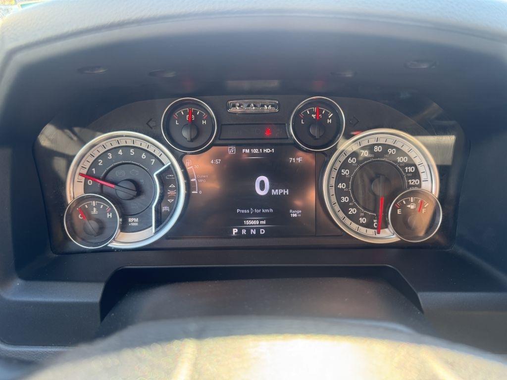 RAM 1500 SLT Crew Cab SWB 4WD 2016