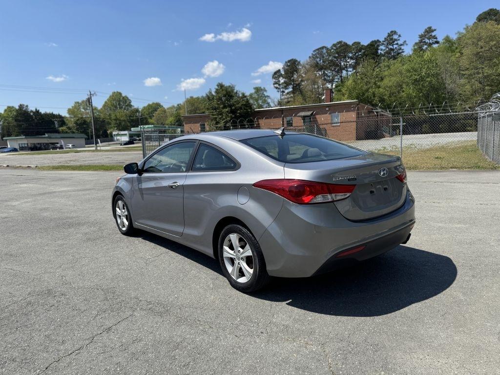 Hyundai Elantra GS Coupe A/T 2013