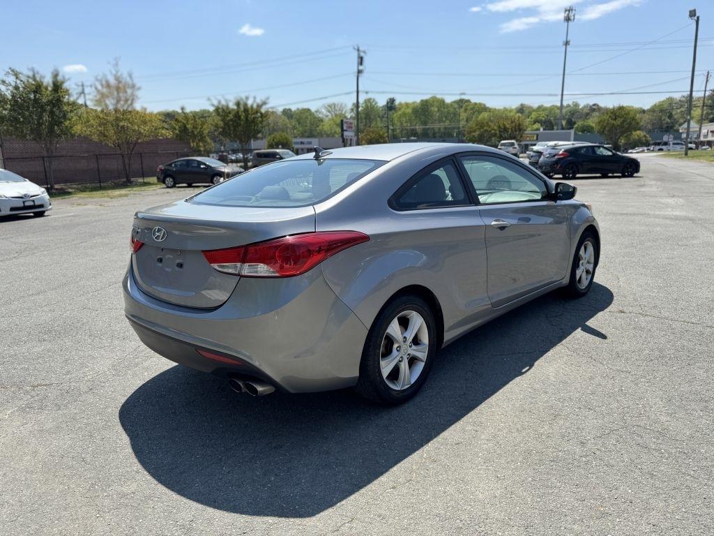 Hyundai Elantra GS Coupe A/T 2013