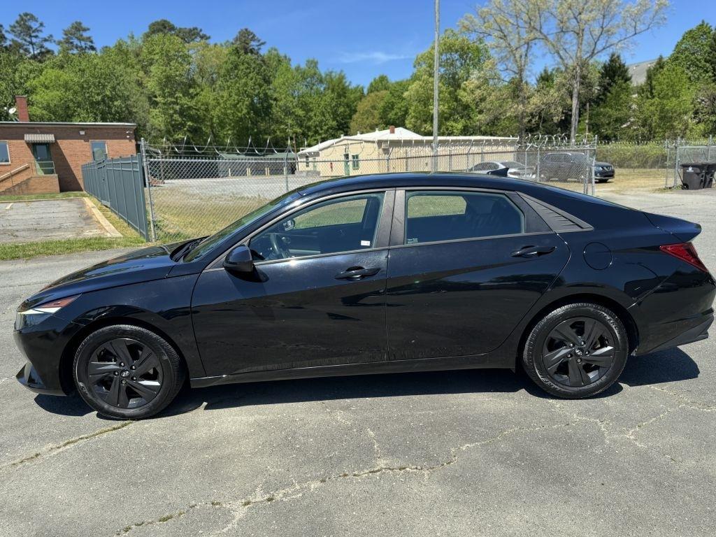 Hyundai Elantra SEL 2021