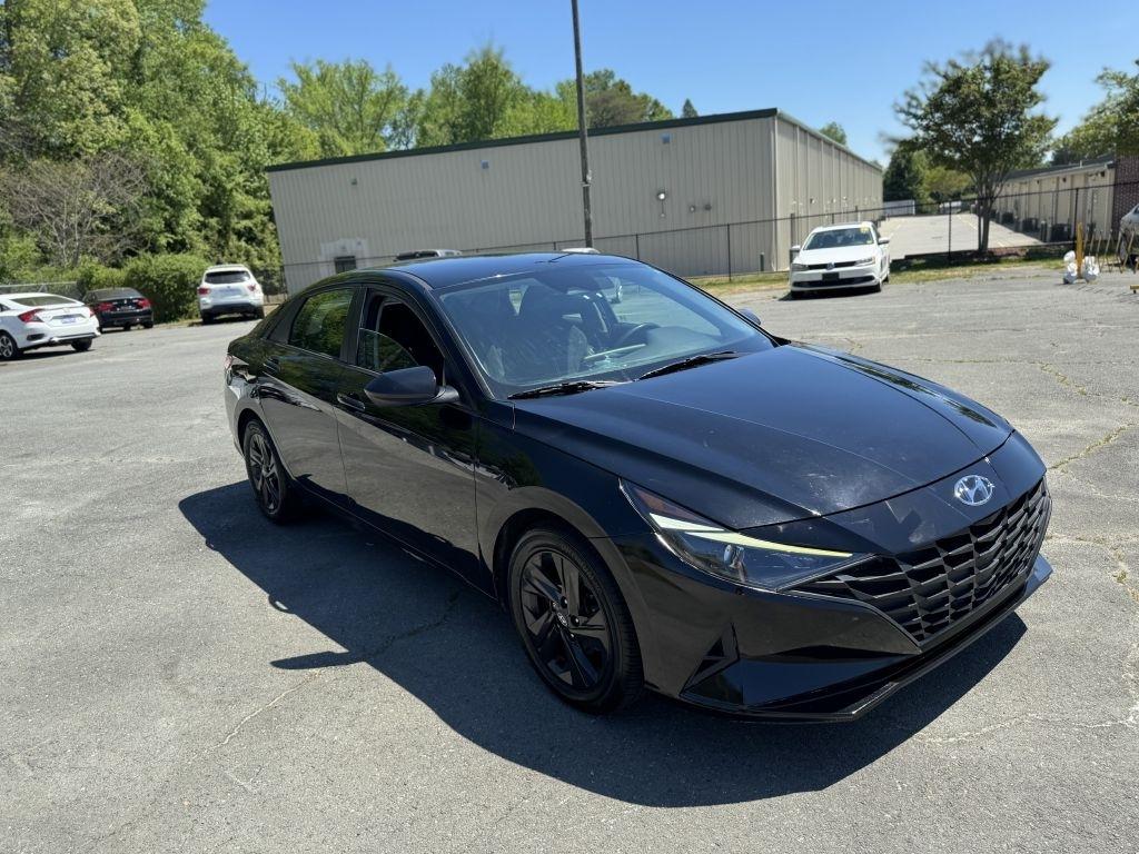 Hyundai Elantra SEL 2021