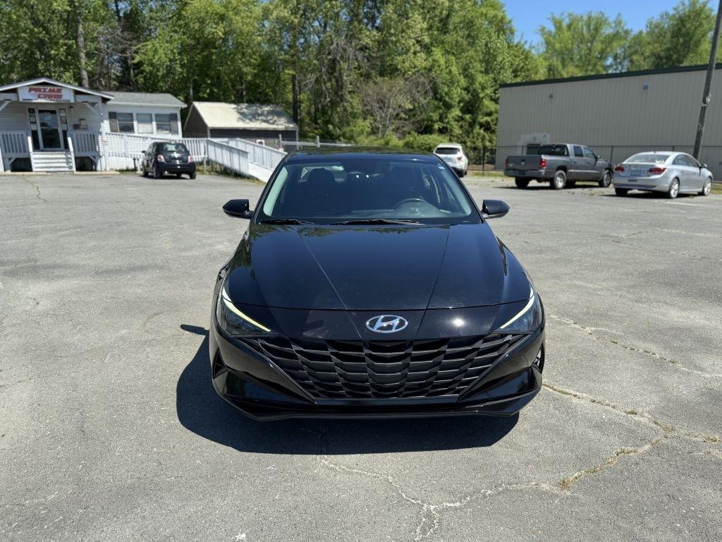 Hyundai Elantra SEL 2021