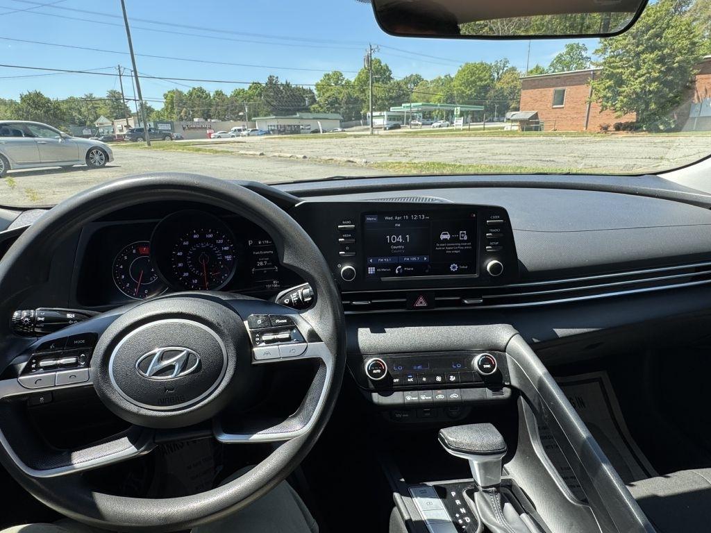 Hyundai Elantra SEL 2021