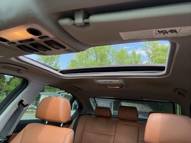 BMW 3-Series 335i SA 2011