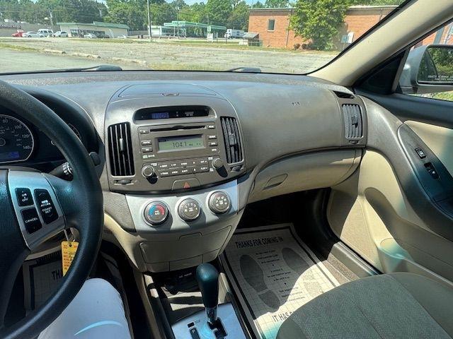 Hyundai Elantra SE 2010