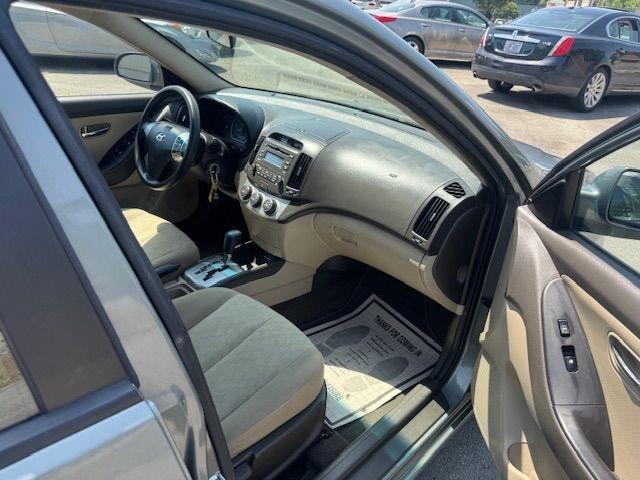 Hyundai Elantra SE 2010