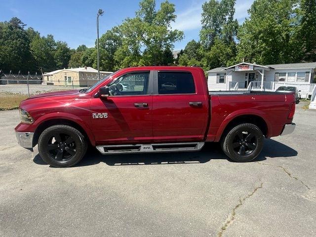 RAM 1500 SLT Crew Cab SWB 4WD 2015