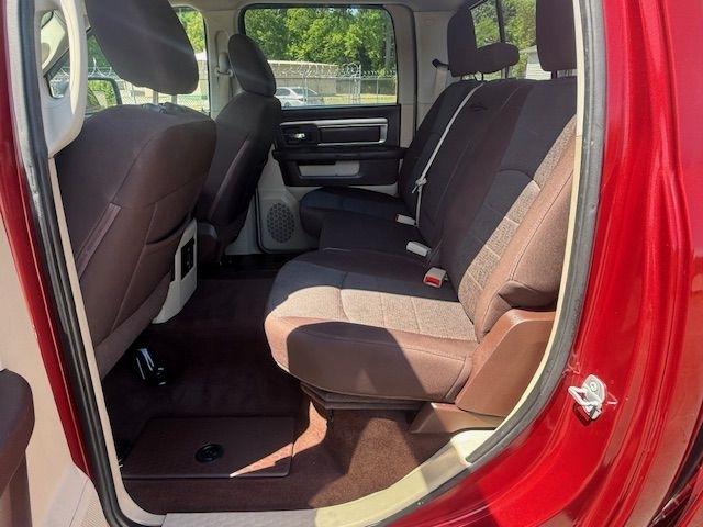 RAM 1500 SLT Crew Cab SWB 4WD 2015