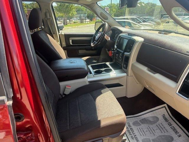 RAM 1500 SLT Crew Cab SWB 4WD 2015