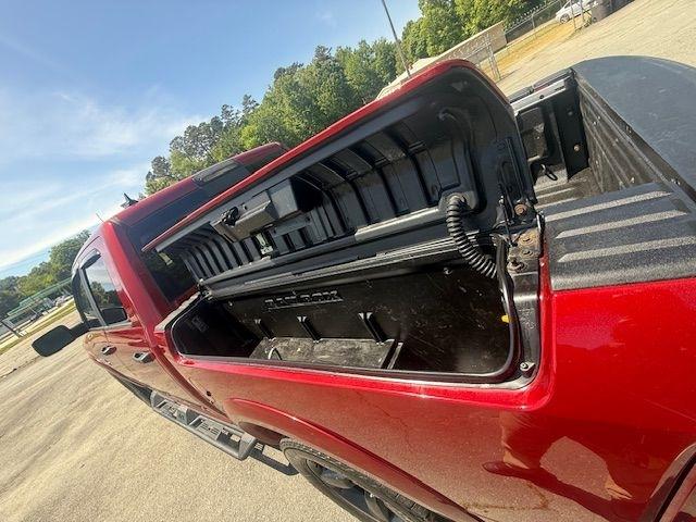 RAM 1500 SLT Crew Cab SWB 4WD 2015