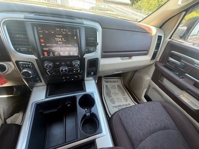 RAM 1500 SLT Crew Cab SWB 4WD 2015